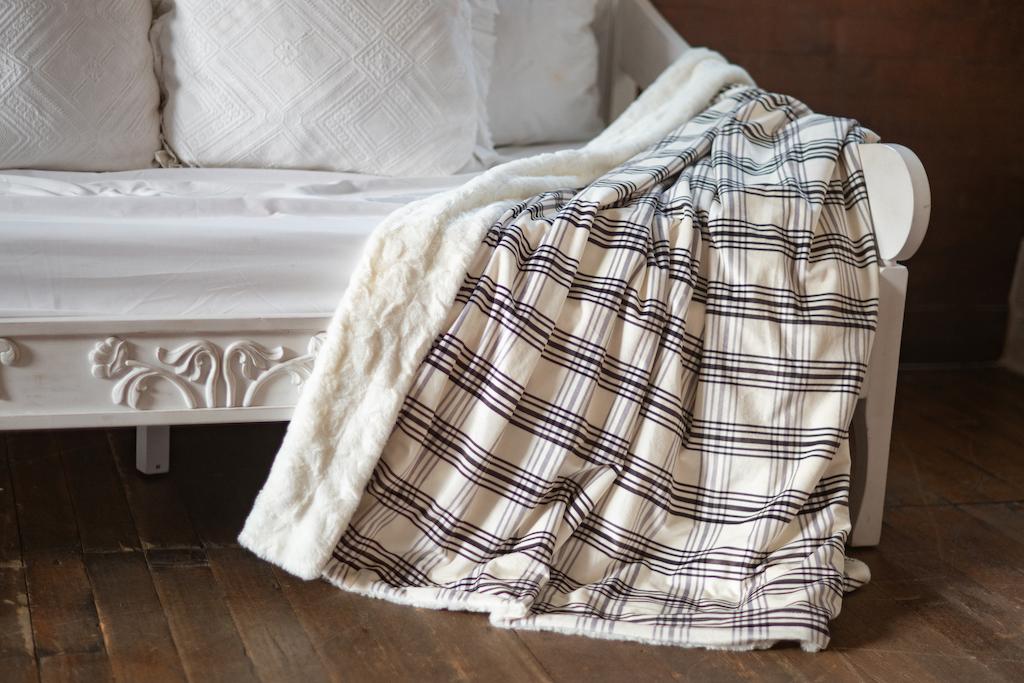Black & Cream Plaid
