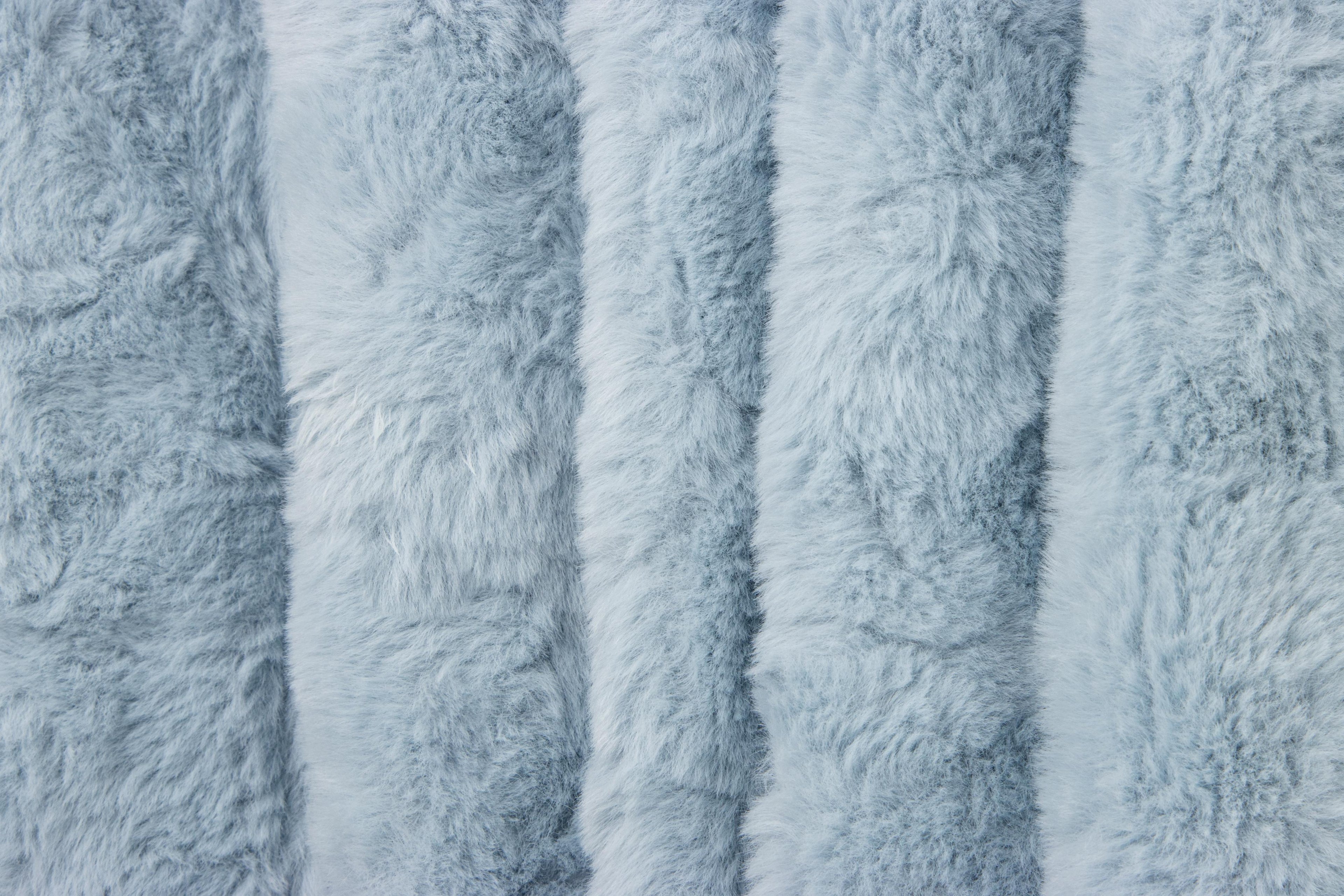 Trailing Blooms Blue Floral Blanket